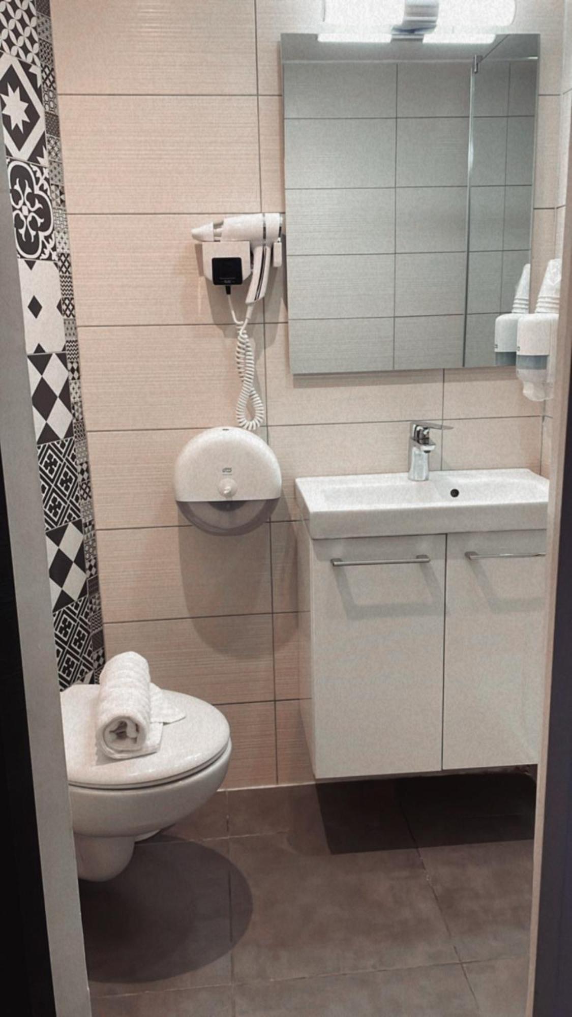 Hotel Riviera Бастия Экстерьер фото