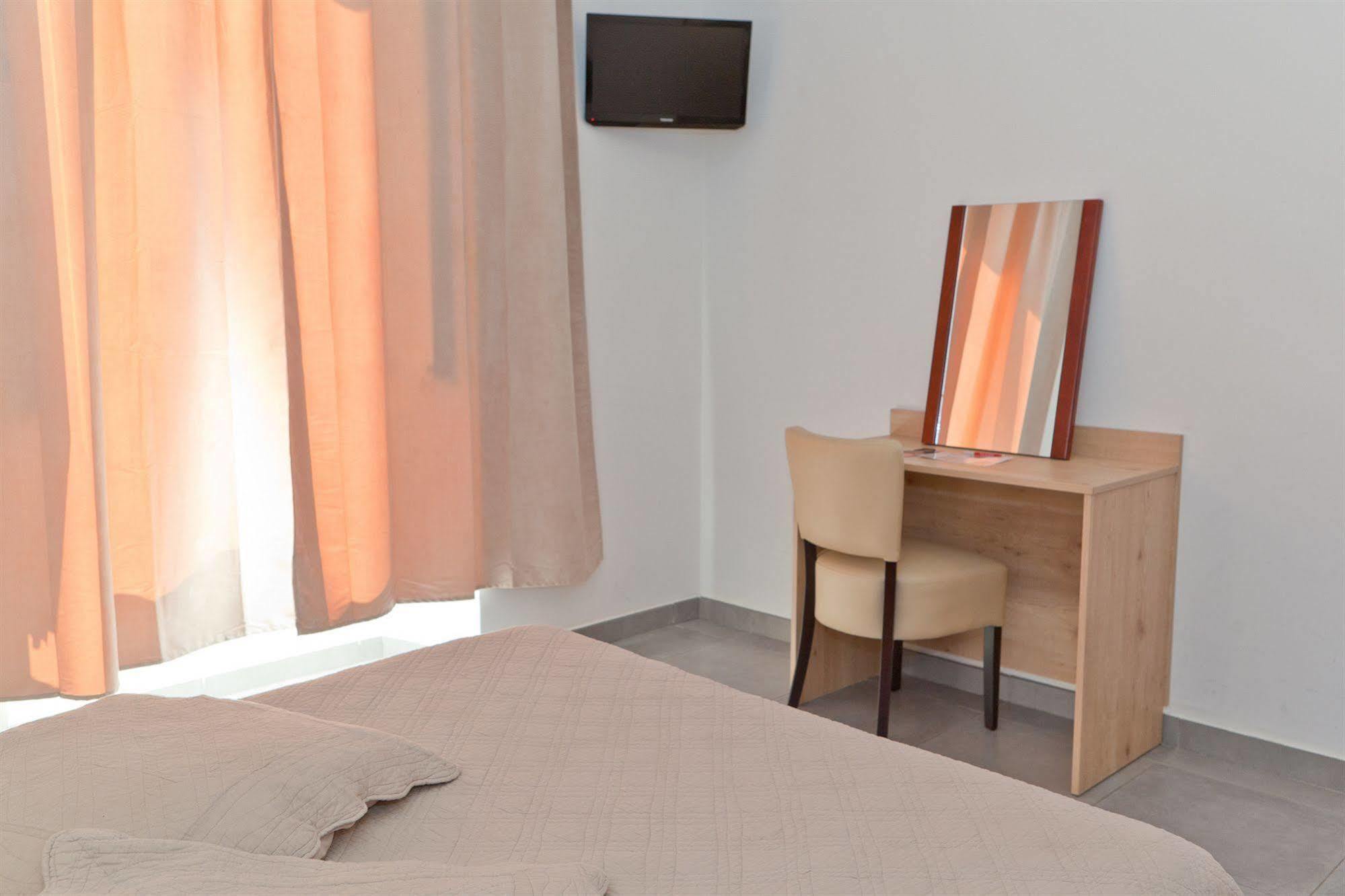 Hotel Riviera Бастия Экстерьер фото